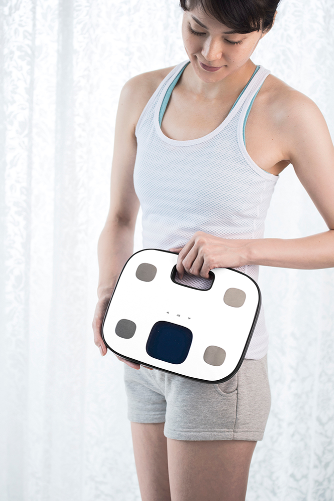 【体組成計・体重計(ヘルスメーター・体脂肪計・体脂肪率・BMI・筋肉量・骨量・体水分率・基礎代謝量)】Decir(デシール）　MD-800(ホールハンドル付き、軽量体組成計）